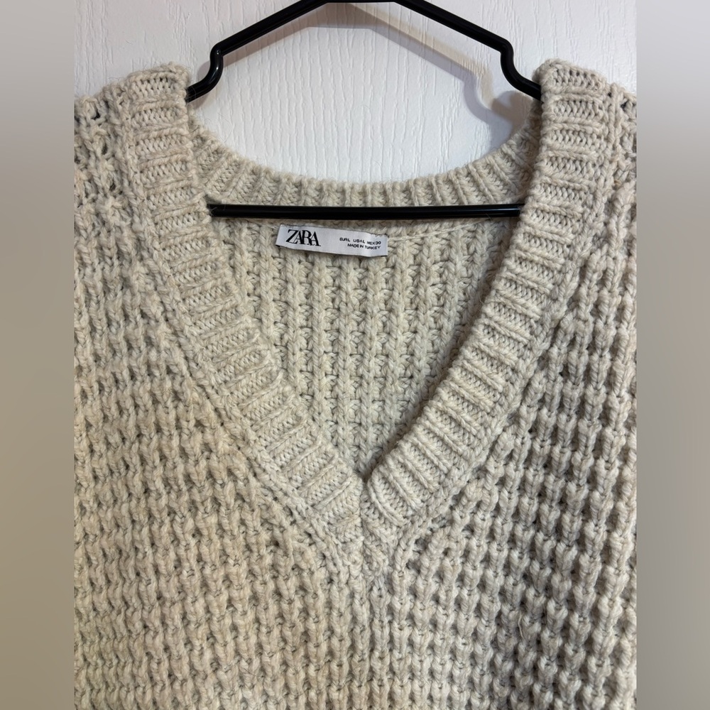 Zara Chunky Oversized Knit V-Neck Warm Cozy Soft Cream Sweater Size Large - Picture 8 of 12